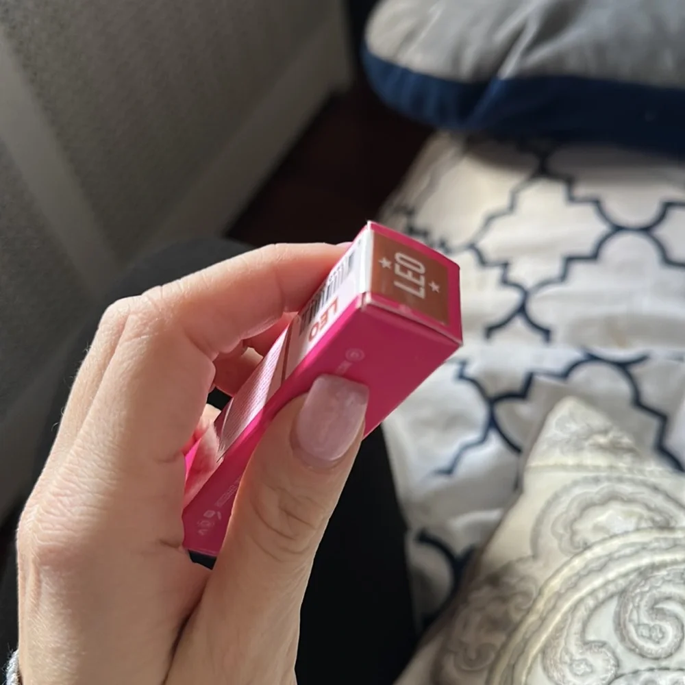 JEFFREE star velour liquid lipstick - Picture 2 of 3